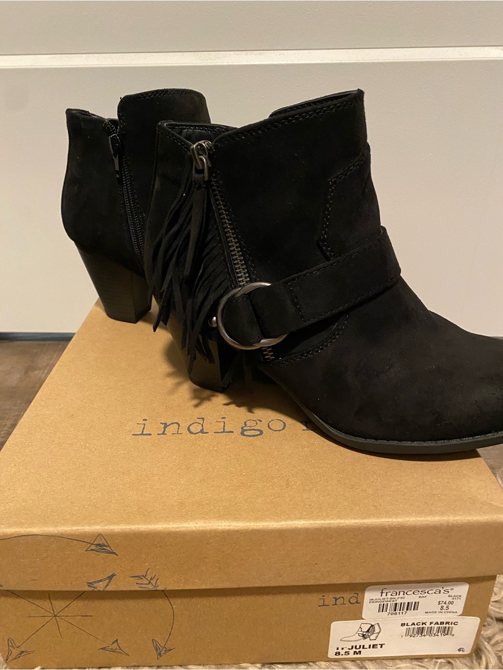 Francesca's  8.5M Collections Black Suede Fringe Booties with Buckle